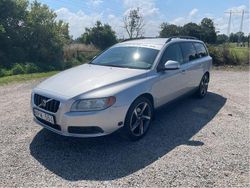 Grå Begagnad 2009 Volvo V70 Kinetic Kombi | 39 000 kr (Marknadspris)
