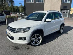 Vit Begagnad 2015 VW Tiguan Sportline SUV | 109 000 kr (Marknadspris)