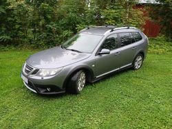 Grå Begagnad 2010 Saab 9-3X Kombi | 54 900 kr (Marknadspris)