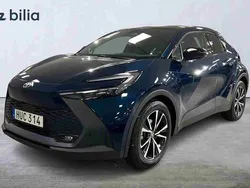 Blå Begagnad 2023 Toyota C-HR Style SUV | 389 900 kr (Lite dyr)