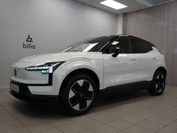 Vit Begagnad 2024 Volvo EX30 Plus SUV | 399 900 kr (Marknadspris)