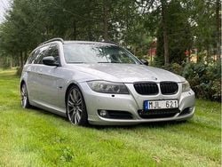 Grå Begagnad 2009 BMW 325 Comfort Edition Kombi | 84 000 kr (Dyr)