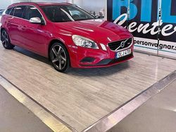Röd Begagnad 2011 Volvo V60 R-Design Kombi | 114 000 kr (Dyr)