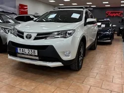 Vit Begagnad 2015 Toyota RAV4 Multidrive S SUV | 175 000 kr (Marknadspris)