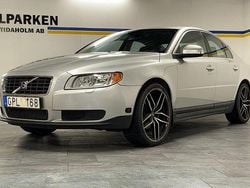 Grå Begagnad 2007 Volvo S80 Kinetic Sedan | 39 900 kr (Marknadspris)