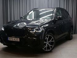 Svart Begagnad 2021 BMW X5 iPerformance SUV | 619 000 kr (Marknadspris)