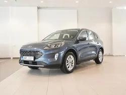 Blå Begagnad 2022 Ford Kuga Titanium SUV | 254 800 kr (Marknadspris)