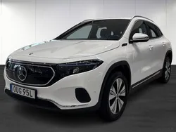 Vit (white) Begagnad 2021 Mercedes EQA300 Advanced Plus SUV | 339 900 kr
