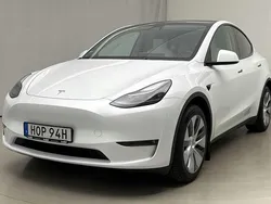 Vit Begagnad 2023 Tesla Model Y SUV | 429 000 kr