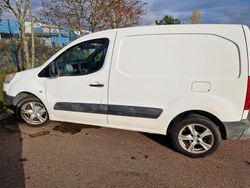Vit Begagnad 2010 Peugeot Partner Van | 42 500 kr (Lite dyr)