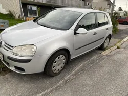 Silver Begagnad 2006 VW Golf V Trendline Halvkombi | 23 000 kr (Bra pris)