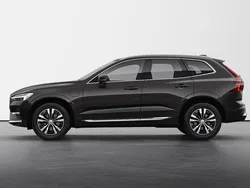 Grå Ny 2024 Volvo XC60 Core SUV | 569 900 kr (Marknadspris)