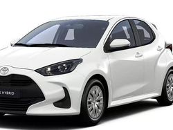 Vit Ny 2025 Toyota Yaris Life Halvkombi | 254 900 kr