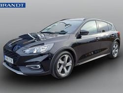 Svart Begagnad 2019 Ford Focus Active Halvkombi | 149 000 kr (Marknadspris)