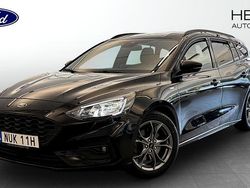 Svart (black) Begagnad 2019 Ford Focus ST-Line Kombi | 149 000 kr (Lite dyr)