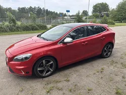 Röd Begagnad 2016 Volvo V40 R-Design Kombi | 160 000 kr (Marknadspris)