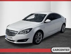 Vit Begagnad 2014 Opel Insignia Halvkombi | 59 500 kr (Marknadspris)
