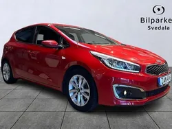 Röd Begagnad 2017 Kia Ceed Halvkombi | 119 900 kr (Lite dyr)