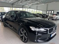 Svart Begagnad 2019 Volvo S60 R-Design Sedan | 304 900 kr (Marknadspris)