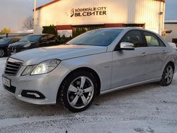 Silver met Begagnad 2010 Mercedes E200 Avantgarde Sedan | 119 900 kr (Dyr)