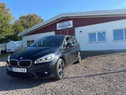 Svart Begagnad 2017 BMW 220 Gran Tourer Sport Line Minibuss | 199 000 kr