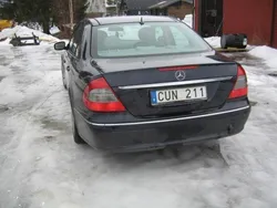 Blå Begagnad 2007 Mercedes E320 Sedan | 65 000 kr (Lite dyr)