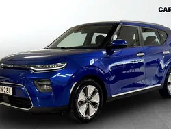 Blå (blue) Begagnad 2023 Kia Soul EV SUV | 224 900 kr (Dyr)