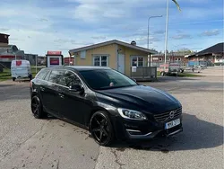 Svart Begagnad 2014 Volvo V60 Momentum Kombi | 95 900 kr (Dyr)