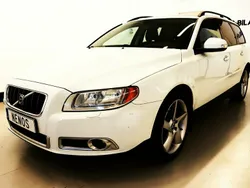 Vit Begagnad 2009 Volvo V70 Kombi | 64 900 kr (Bra pris)
