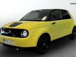 Gul (green) Begagnad 2021 Honda e Halvkombi | 189 900 kr