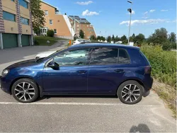 Blå Begagnad 2011 VW Golf VI Halvkombi | 100 000 kr (Lite dyr)