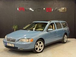 Blå Begagnad 2005 Volvo V70 Kinetic Kombi | 59 900 kr (Dyr)