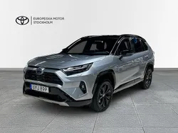 Grå Begagnad 2024 Toyota RAV4 Hybrid Style SUV | 434 900 kr (Bra pris)