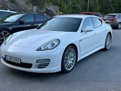 Vit Begagnad 2011 Porsche Panamera 4 Sedan | 229 000 kr (Marknadspris)