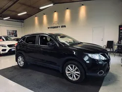 Svart Begagnad 2015 Nissan Qashqai 360º SUV | 99 900 kr (Bra pris)