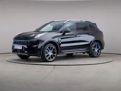 Svart (black (metallic)) Begagnad 2024 Lynk & Co 01 SUV | 319 000 kr (Marknadspris)