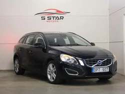Svart Begagnad 2012 Volvo V60 Momentum Kombi | 89 900 kr (Marknadspris)