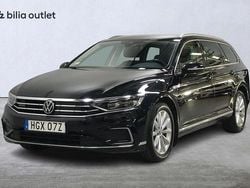 Svart Begagnad 2022 VW Passat GTE Kombi | 299 900 kr (Bra pris)