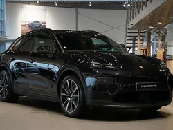 Svart Ny 2025 Porsche Macan 4 Electric SUV | 1 047 100 kr (Marknadspris)