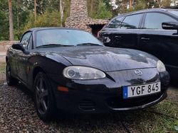 Svart Begagnad 2002 Mazda MX5 Cab | 50 000 kr (Bra pris)