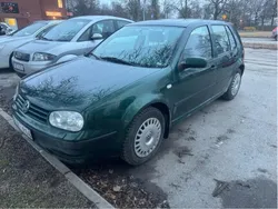 Grön Begagnad 2000 VW Golf IV Sedan | 21 000 kr (Lite dyr)