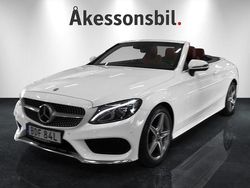 Vit Begagnad 2017 Mercedes C250 AMG Cab | 359 000 kr