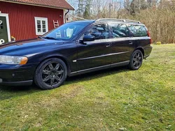 Svart Begagnad 2005 Volvo V70 Kombi | 30 000 kr