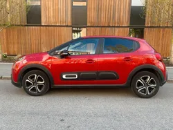 Röd Begagnad 2021 Citroën C3 PureTech Halvkombi | 119 500 kr (Marknadspris)