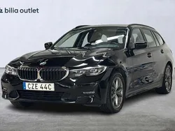 Svart Begagnad 2021 BMW 320 Sport Line Kombi | 309 900 kr (Bra pris)