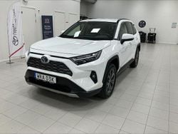 Vit Begagnad 2022 Toyota RAV4 Hybrid Executive SUV | 389 900 kr (Bra pris)
