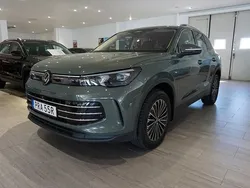 Grön Begagnad 2024 VW Tiguan Elegance SUV | 475 000 kr