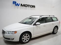 Vit Begagnad 2013 Volvo V70 Momentum Kombi | 119 800 kr (Marknadspris)