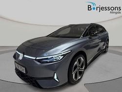 Ljusblå (blå) Ny 2025 VW ID.7 GTX Kombi | 710 900 kr (Marknadspris)