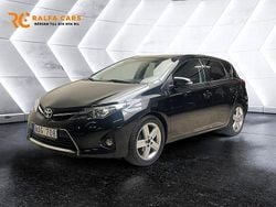 Svart Begagnad 2013 Toyota Auris Style Halvkombi | 94 000 kr (Marknadspris)